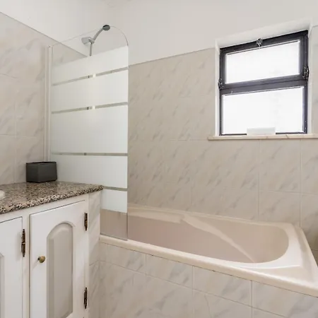 Salicos Benagil Pool Lagoa (Algarve)
