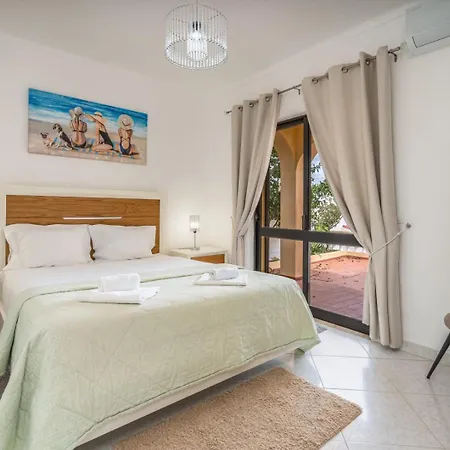 Salicos Benagil Pool *